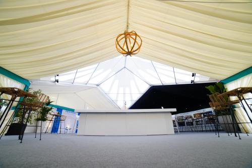 Showman's Show internal